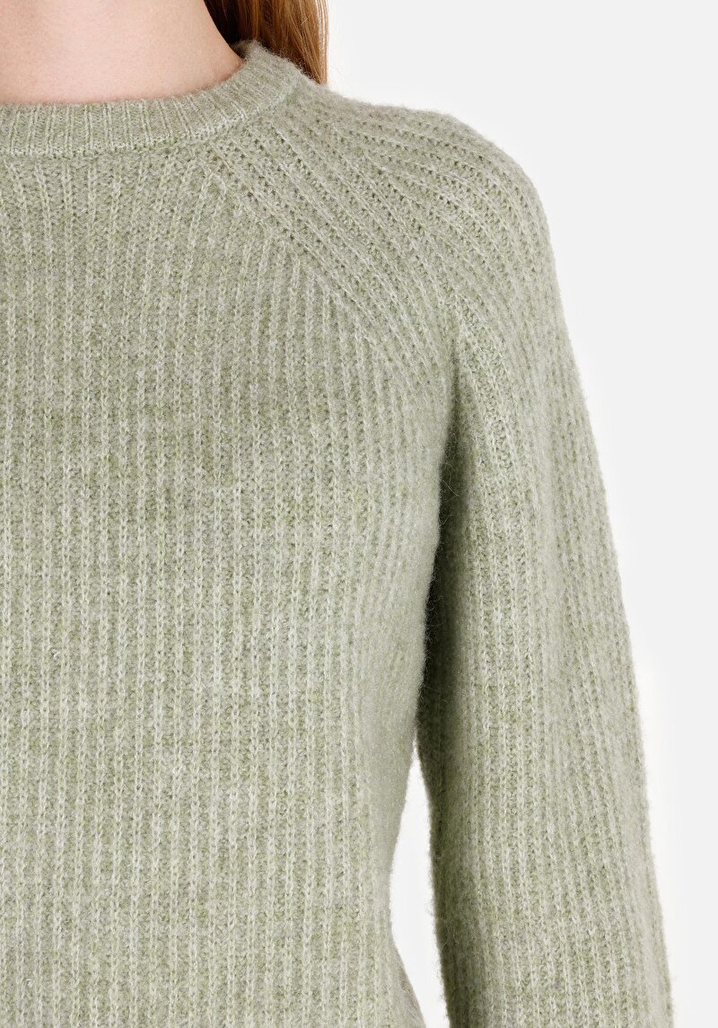 Показать информацию о Жен. Свитеры