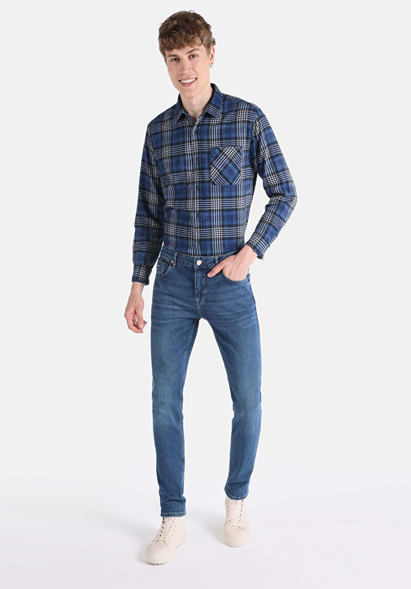 Изображение Мужские джинсы цвета индиго прямого кроя с заниженной посадкой