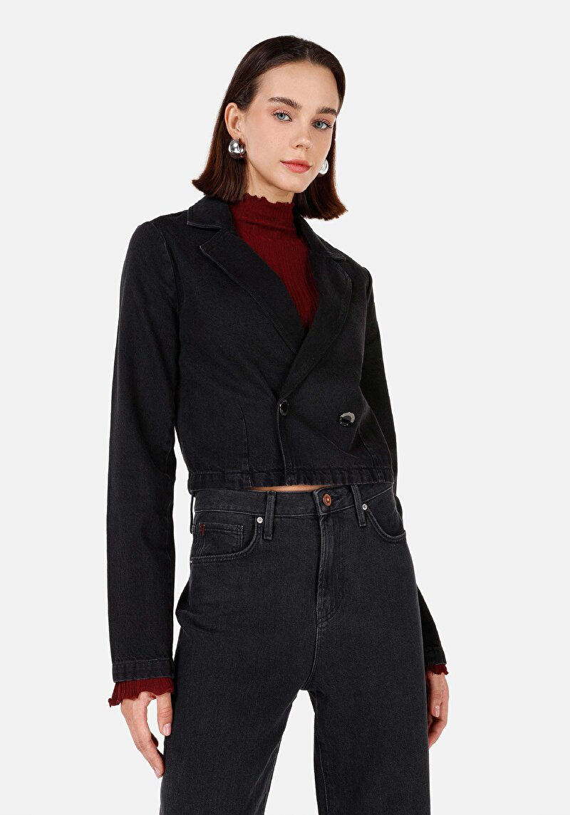 Изображение Женский синий пиджак приталенного кроя