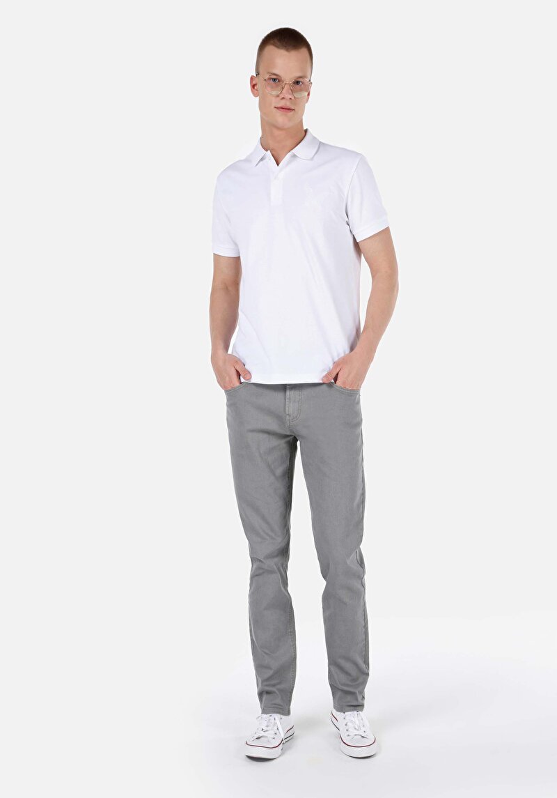 Изображение Мужские серые брюки прямого кроя со средней посадкой