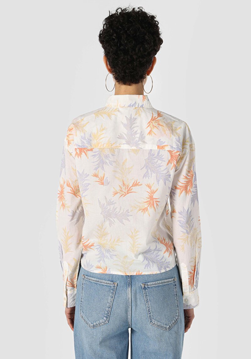 Показать информацию о Женская разноцветная рубашка с принтом классического кроя с длинными рукавами
