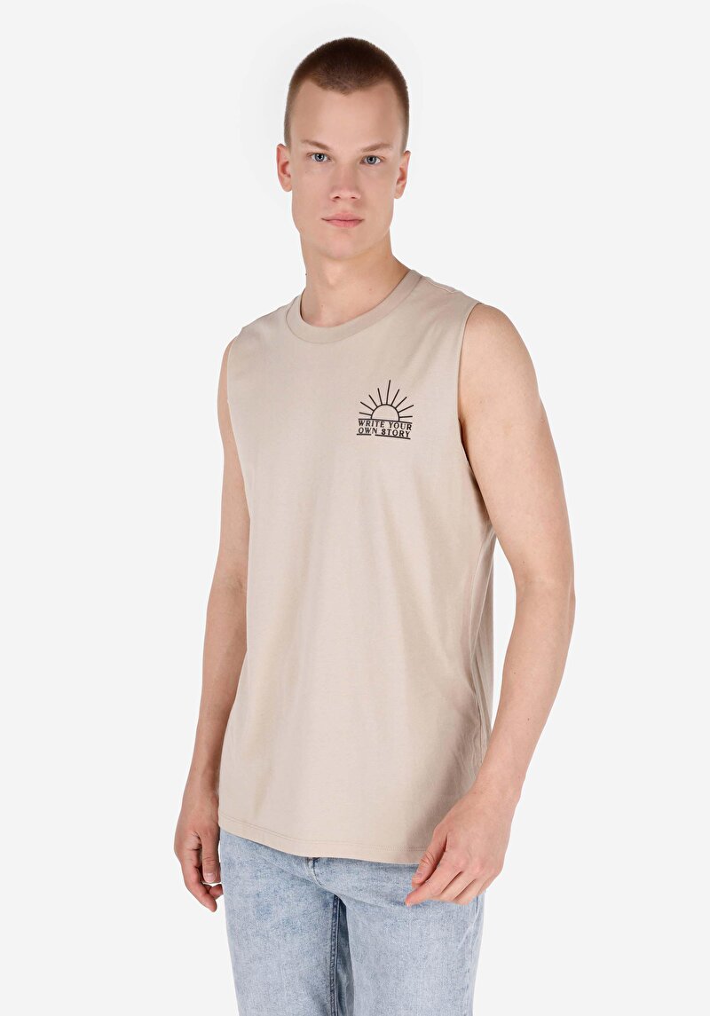 Изображение Мужская бежевая майка regular fit