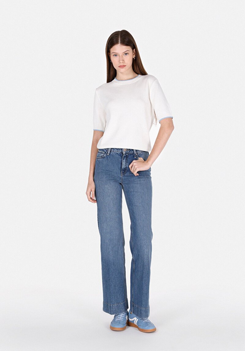 Изображение Женские джинсы цвета индиго с высокой талией и широкими штанинами, обычного кроя