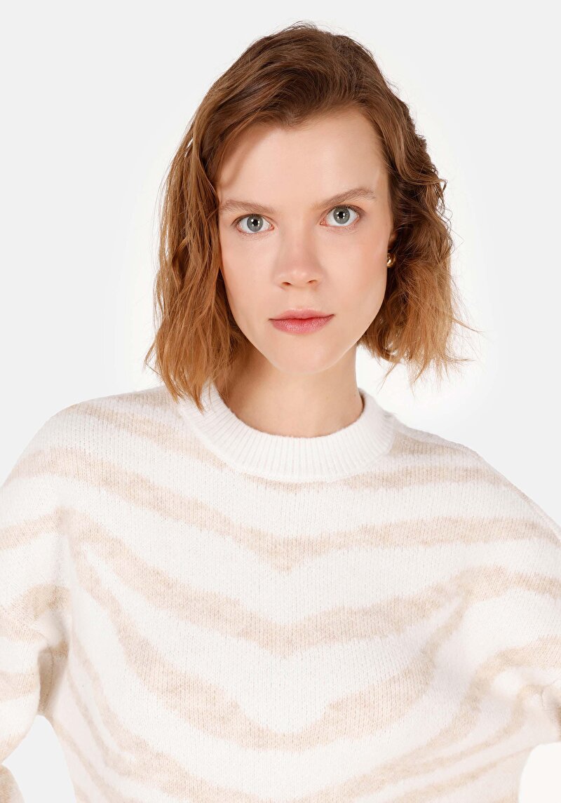 Показать информацию о Женский свитер