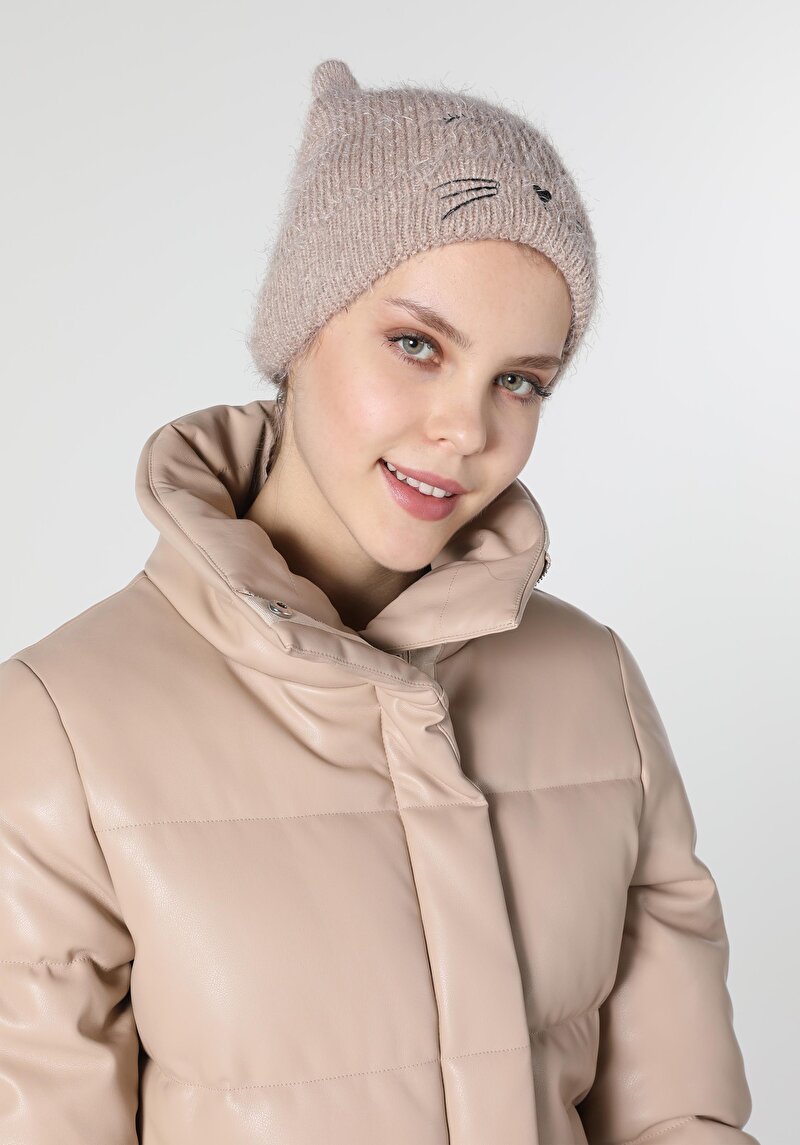 Изображение Женская шапка