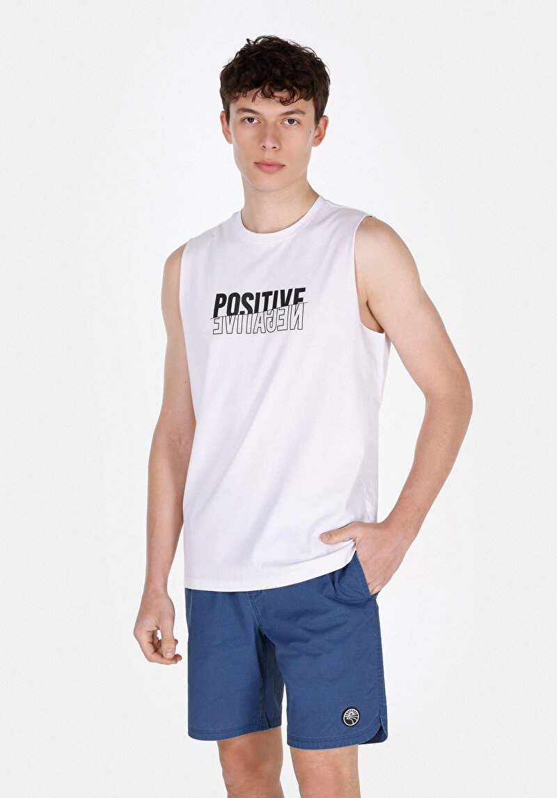 Изображение Мужская белая майка стандартного кроя