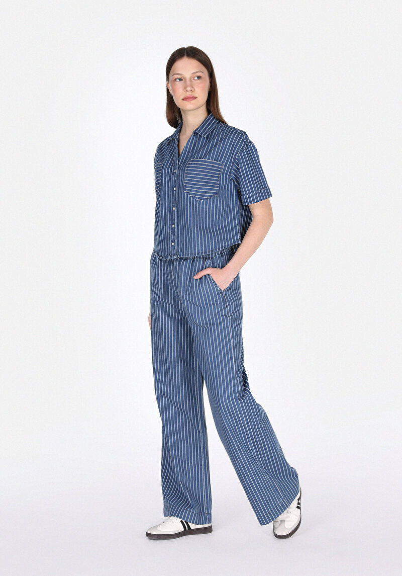 Изображение Женские индиго джинсы loose fit средняя посадка прямой крой