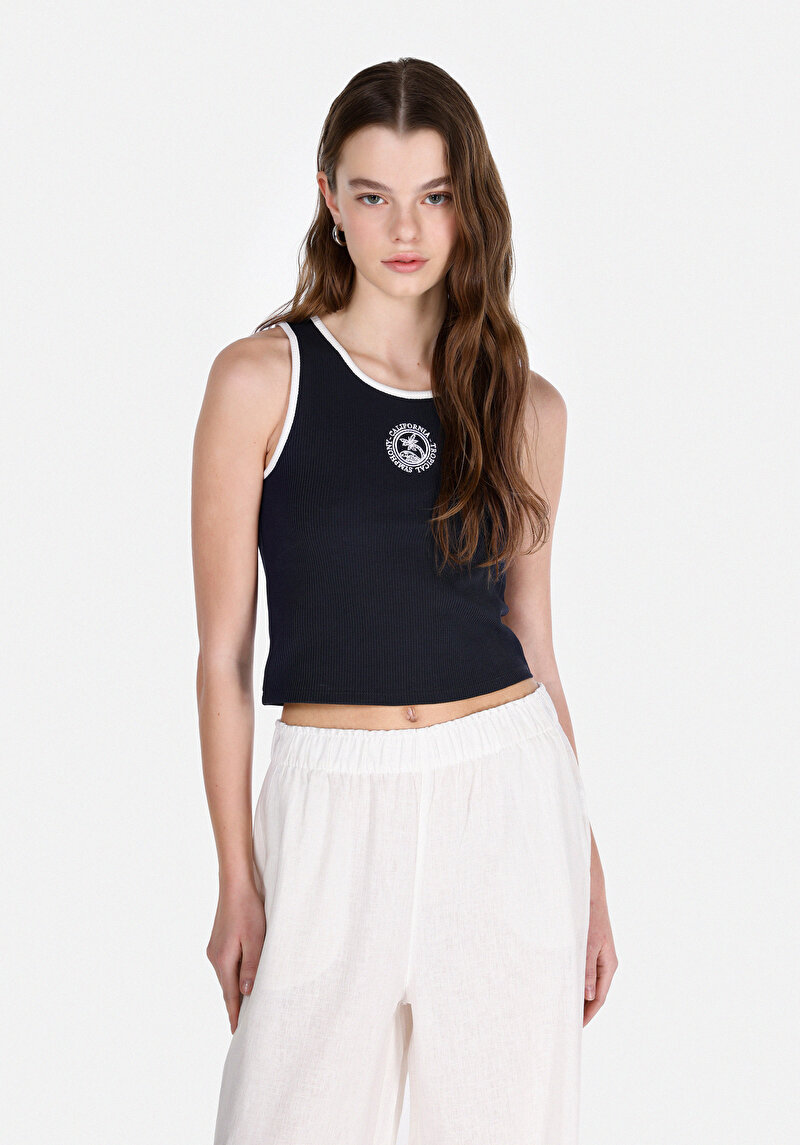 Изображение Женский свитер с коротким рукавом