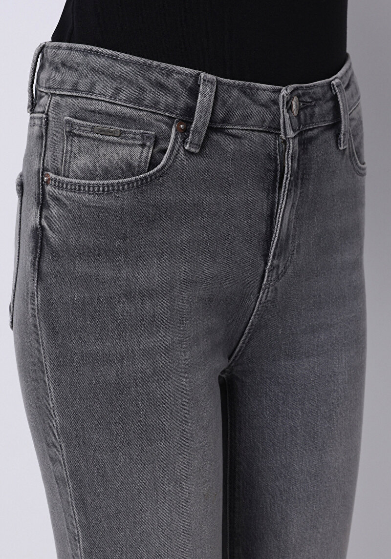 Изображение Женские черные джинсы slim fit