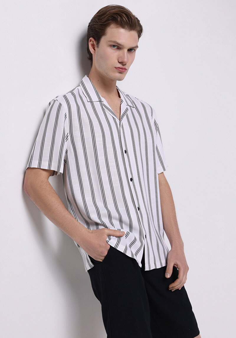 Изображение Мужская рубашка короткий рукав