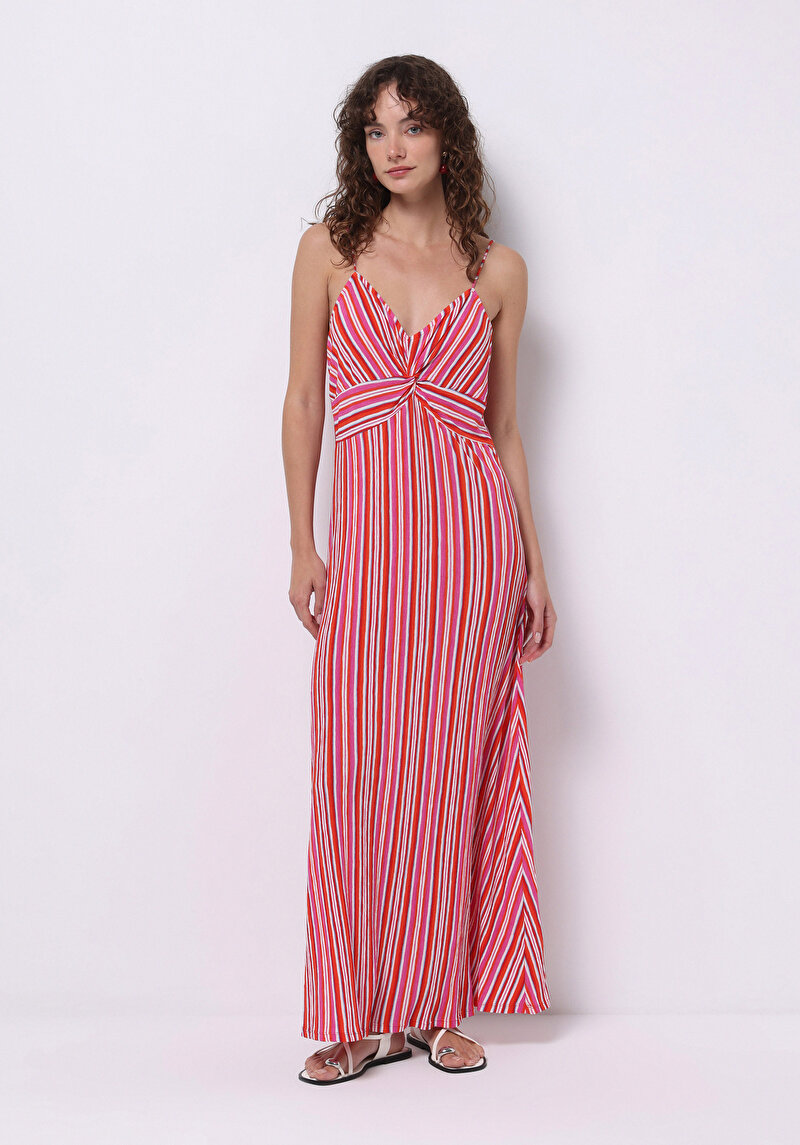 Изображение Женское разноцветное платье в полоску на бретелях, стандартного кроя