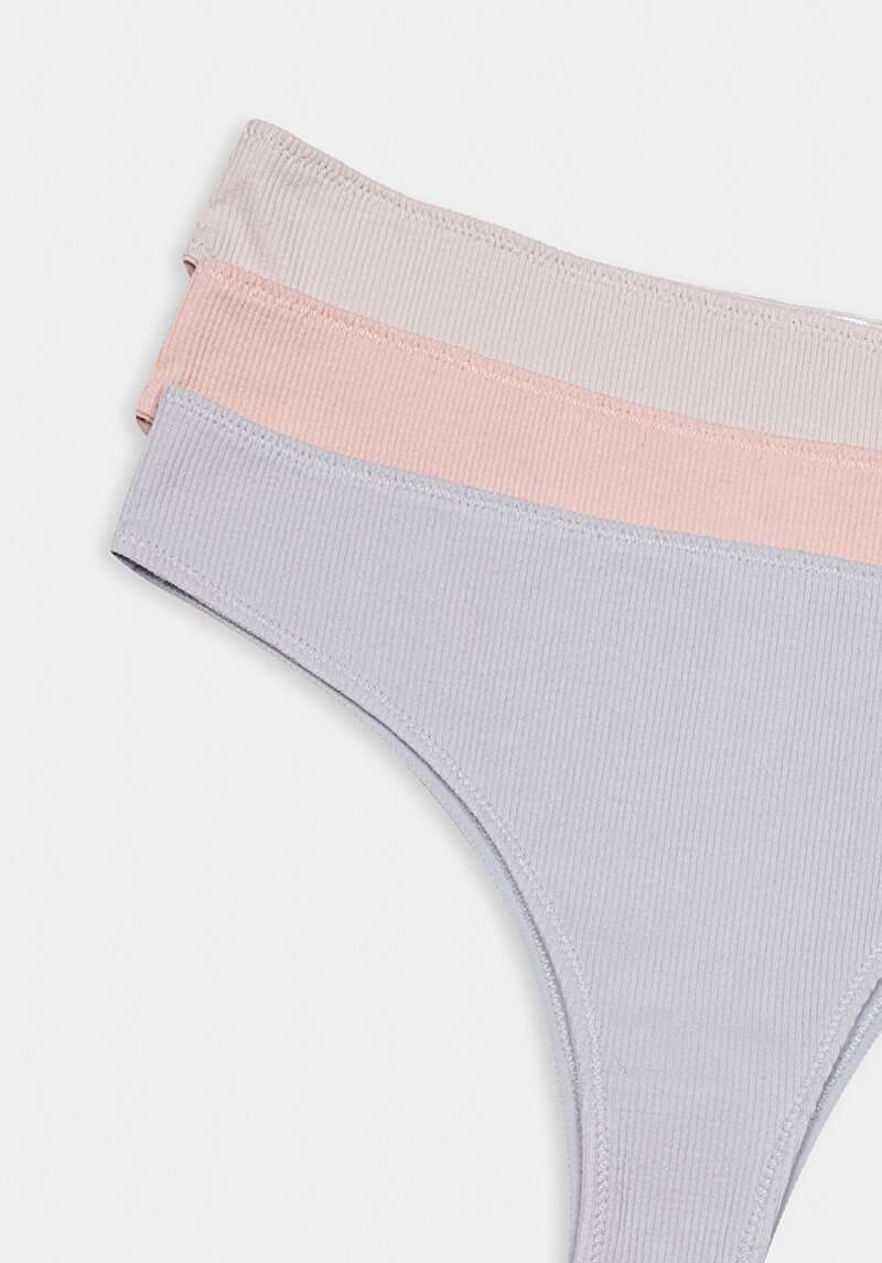 Изображение Женское нижнее бельё