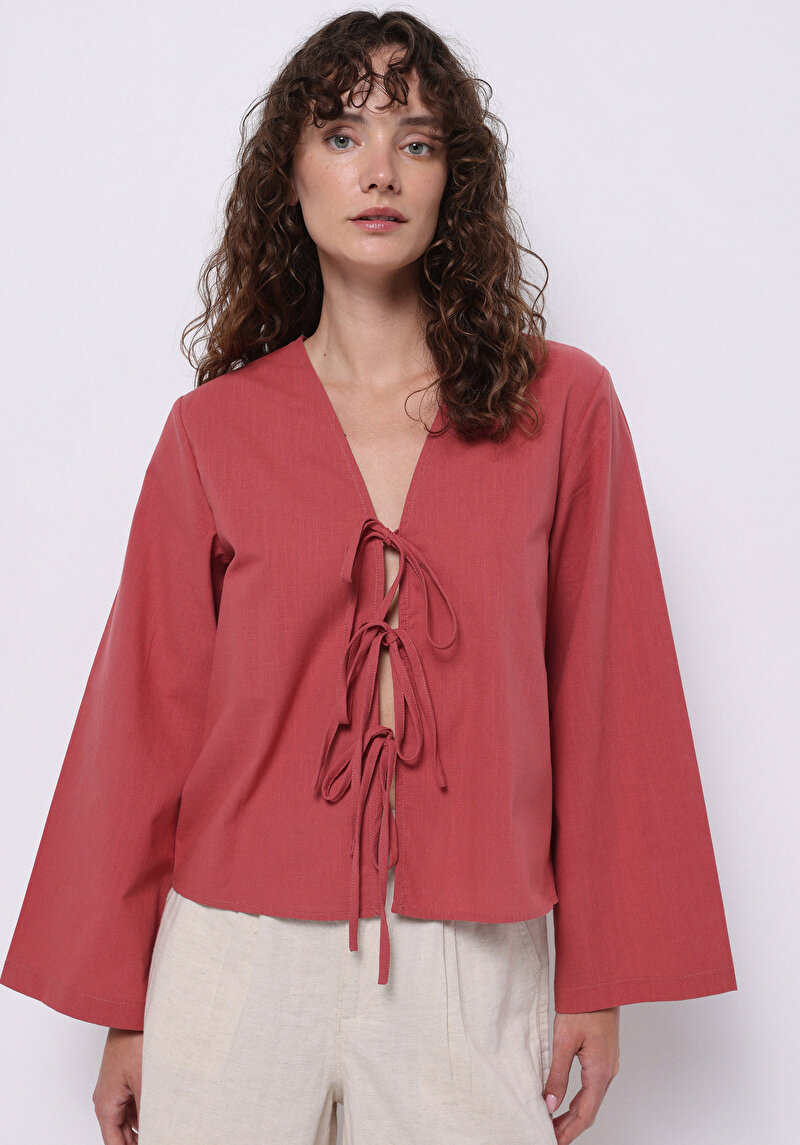 Изображение Женская розовая рубашка стандартного кроя