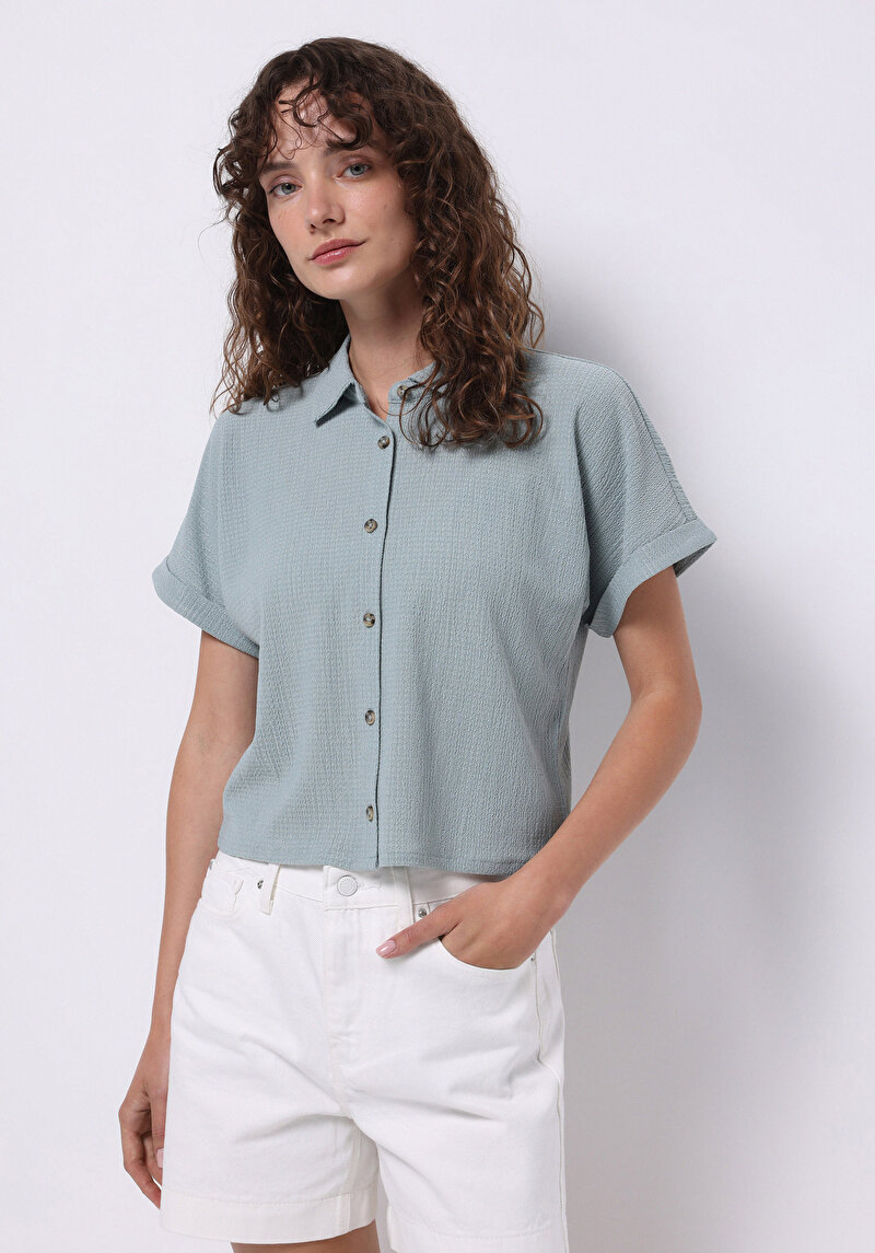 Изображение Женская зеленая жаккардовая футболка обычного кроя с короткими рукавами