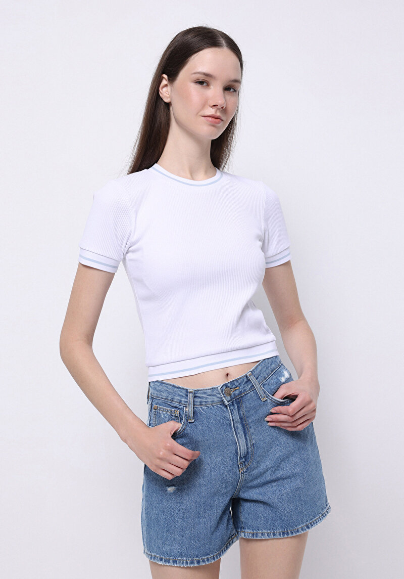 Изображение Женский свитер с коротким рукавом