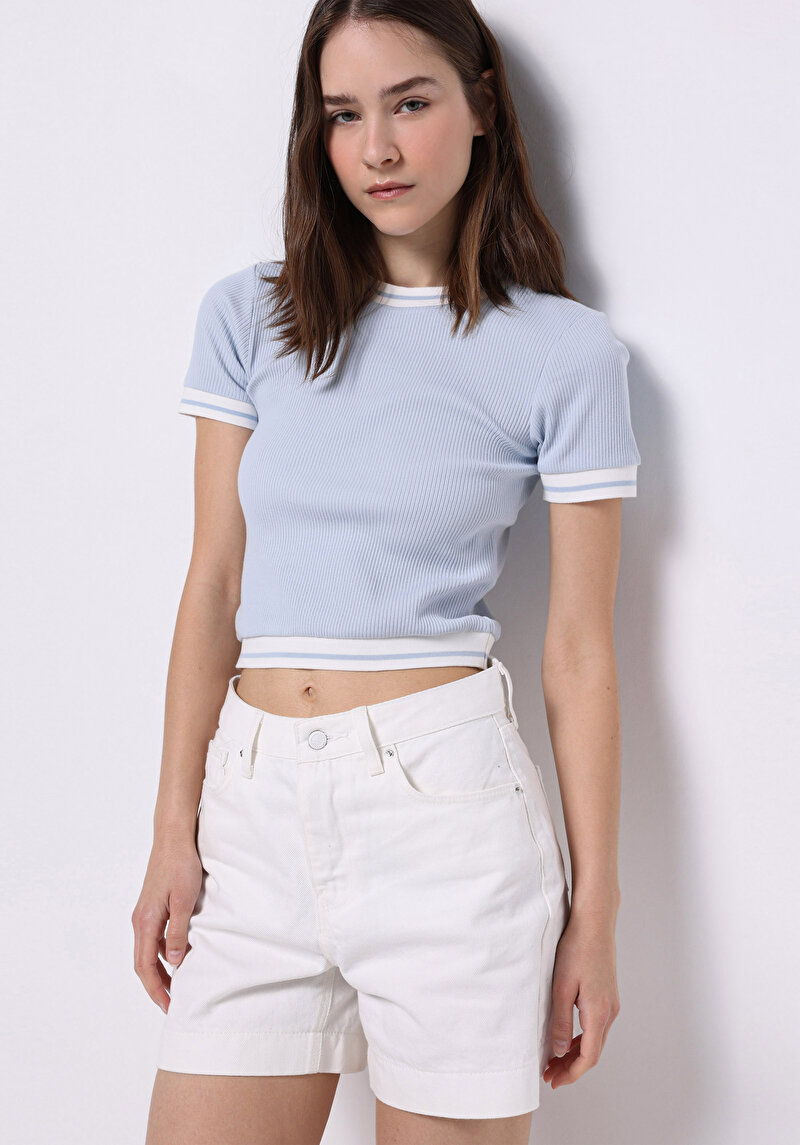 Изображение Женский свитер с коротким рукавом