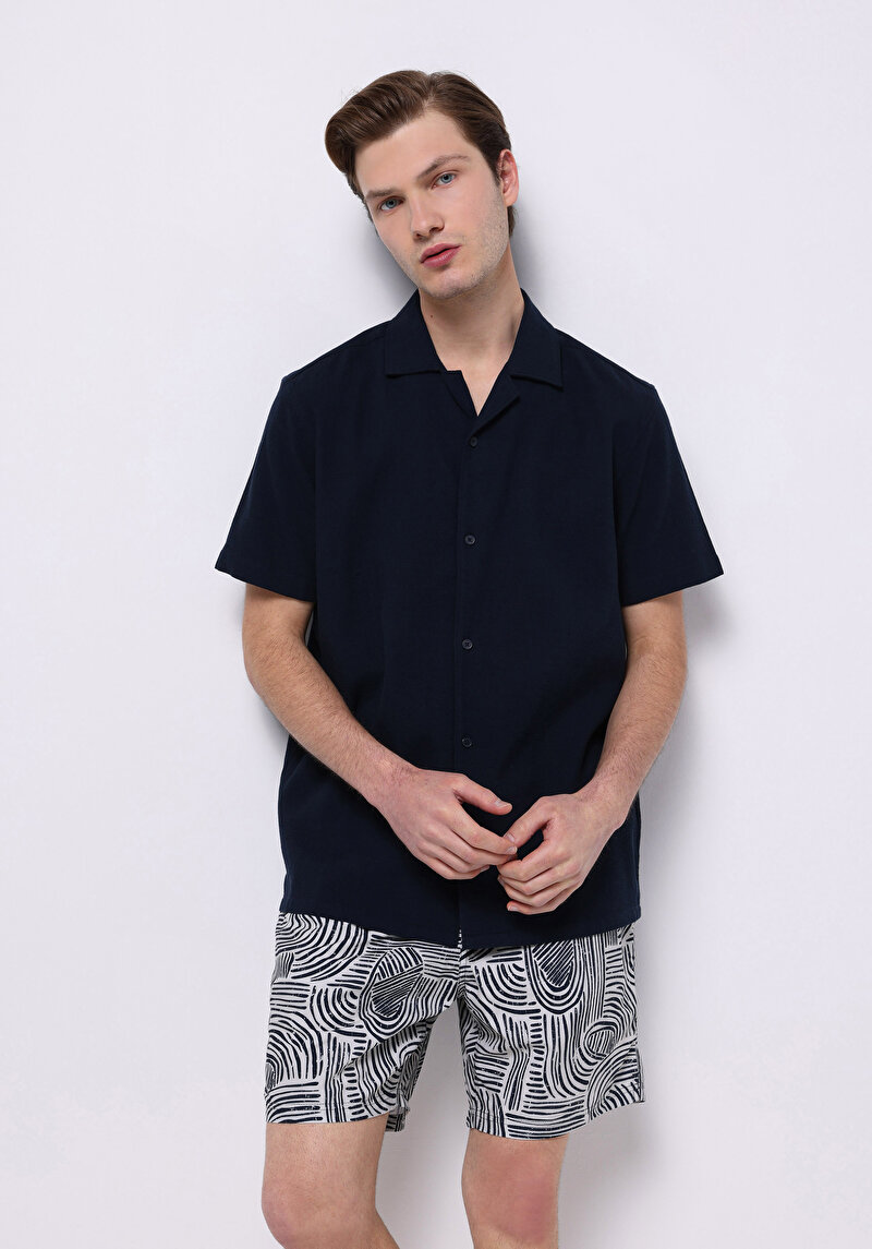 Изображение Мужские темно-синие плавательные шорты с принтом, стандартного кроя