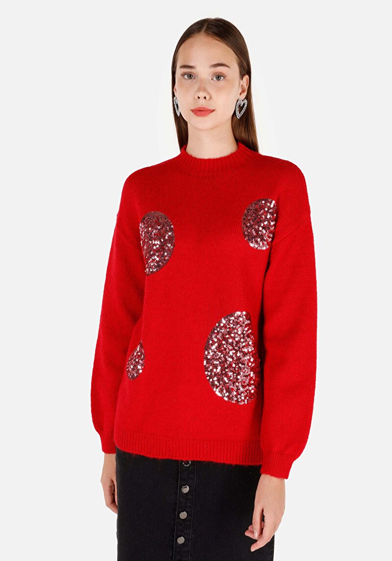 Изображение Женский красный свитер с круглым вырезом и вышивкой, стандартного кроя