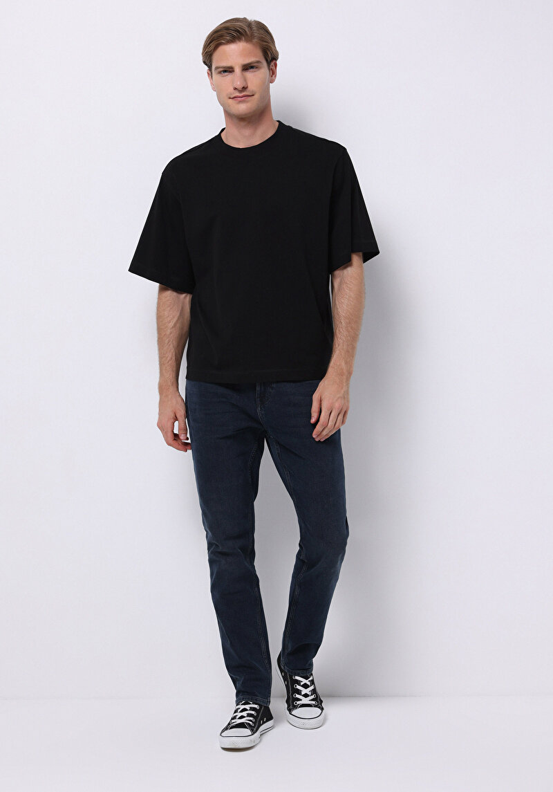 Изображение Мужские джинсы Regular Fit темно-синего цвета