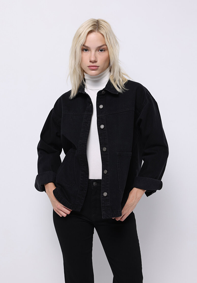 Изображение Женская черная джинсовая куртка