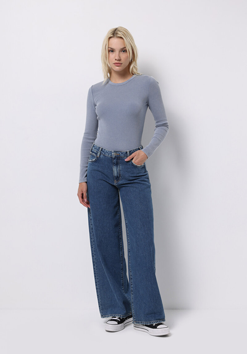 Изображение Женские джинсы Loose Fit с низкой посадкой и широкими штанинами