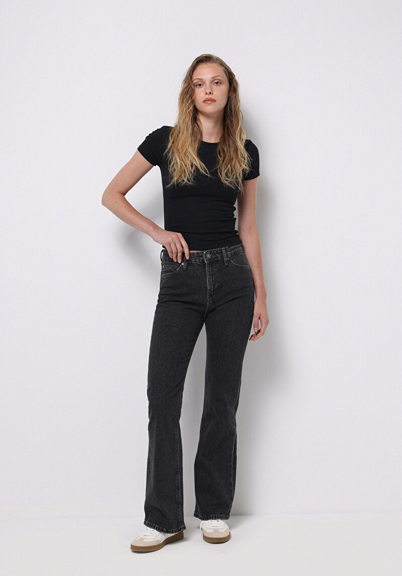 Изображение Женские черные джинсы Regular Fit