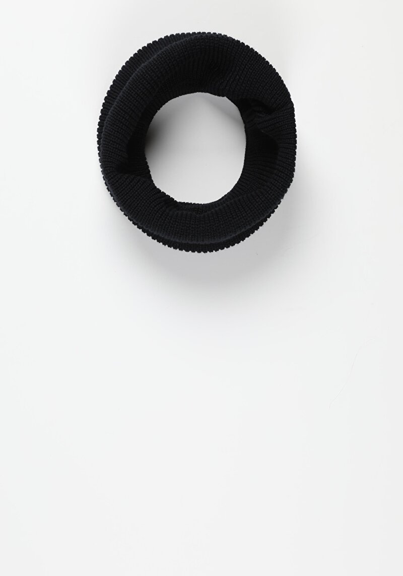 Изображение Мужской темно-синий шарф