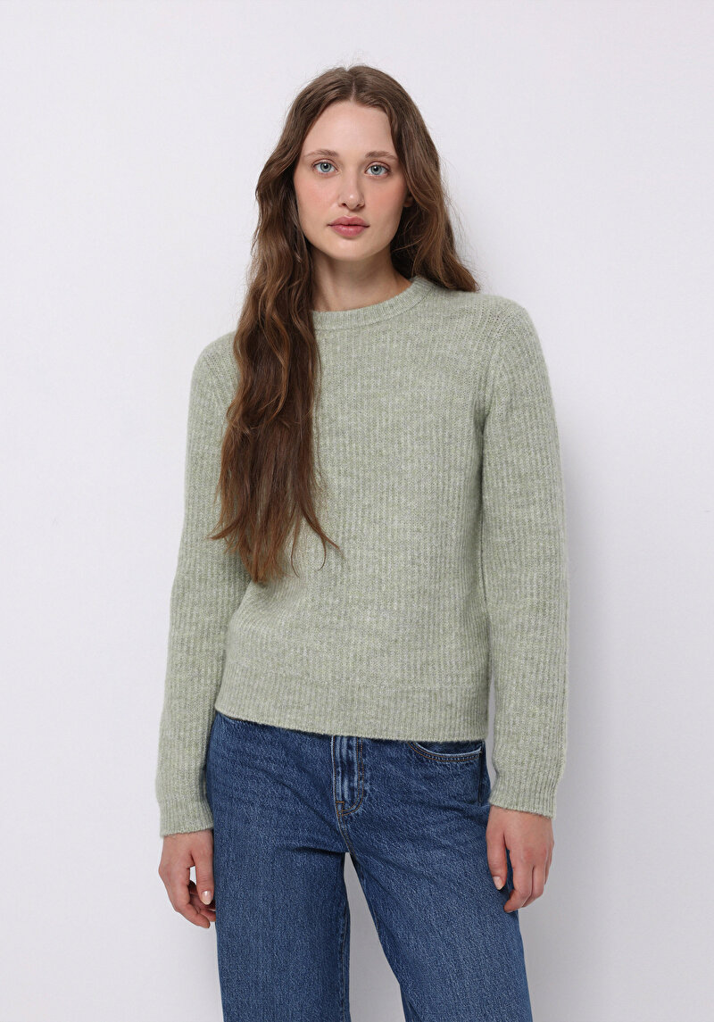 Изображение Женский свитер с длинным рукавом