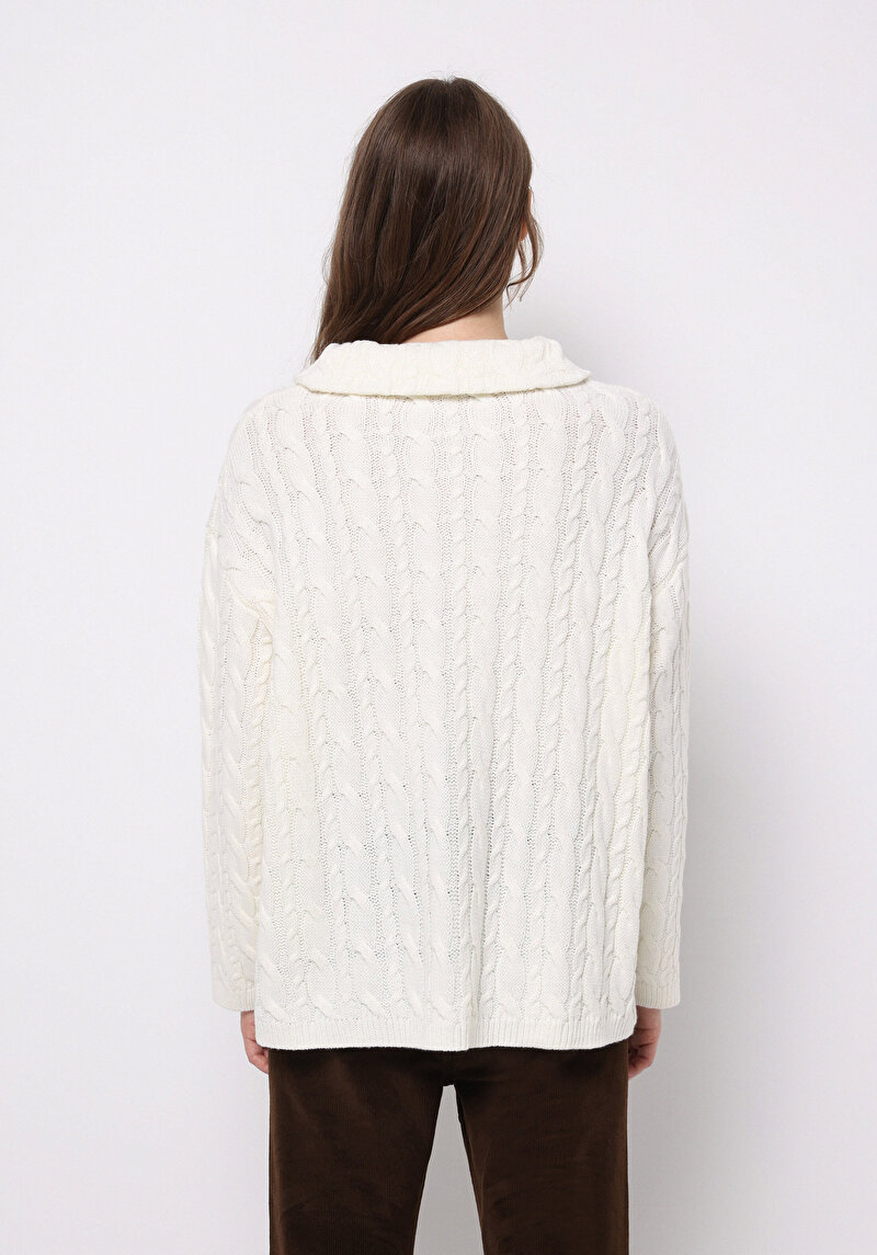 Изображение Женский Бледно-желтый Свитер Длинный Рукав Воротник На Молнии Акрил Oversize