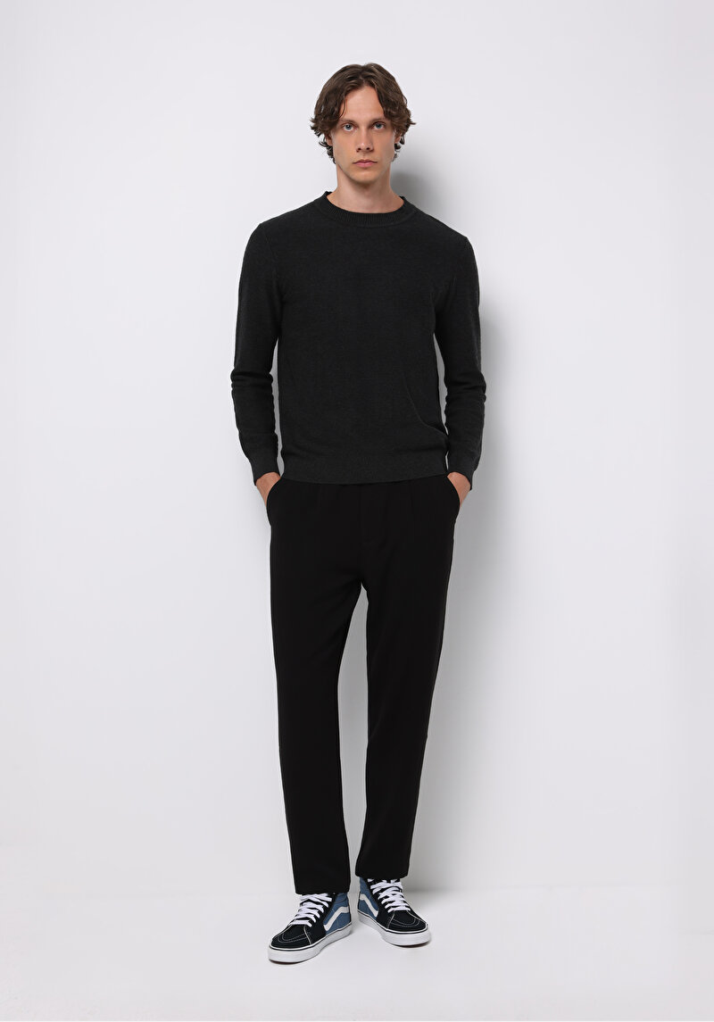 Изображение Мужские черные брюки средняя талия Regular Fit