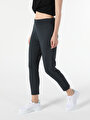 Показать информацию о Женские спортивные брюки regular fit CL1053621