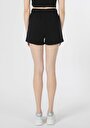 thumb-Показать информацию о Женские чёрные шорты стандартного кроя со средней посадкой и принтом regular fit