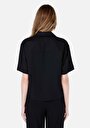 thumb-Показать информацию о Женская черная рубашка стандартного кроя, с коротким рукавом