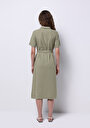 thumb-Показать информацию о Женское зелёное платье стандартного кроя
